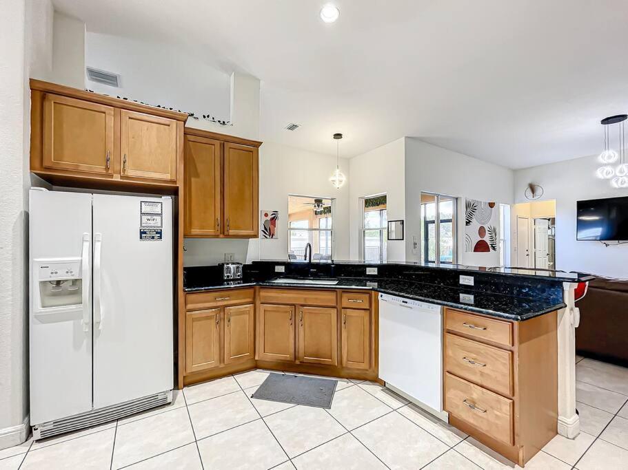 Discover Your Oasis: Tropical Haven In Central Psl Port St. Lucie 外观 照片